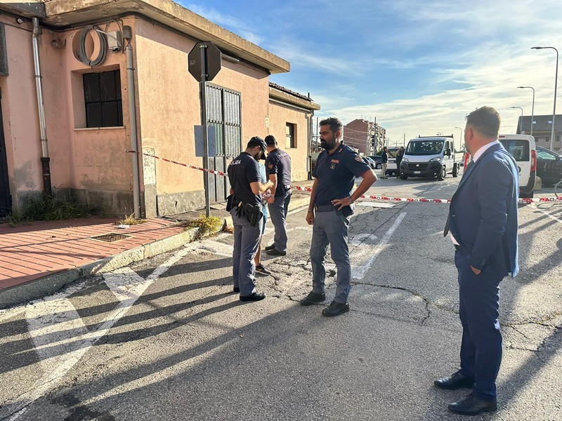 Operai Travolti E Uccisi Dal Treno Lo Sgomento Nel Torinese Scena