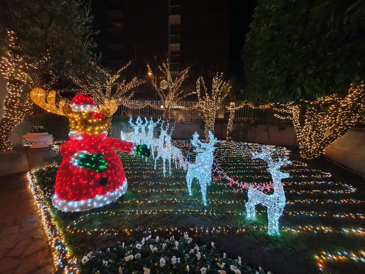 Si riaccende l'8 dicembre la casa delle lucine di Busto Arsizio