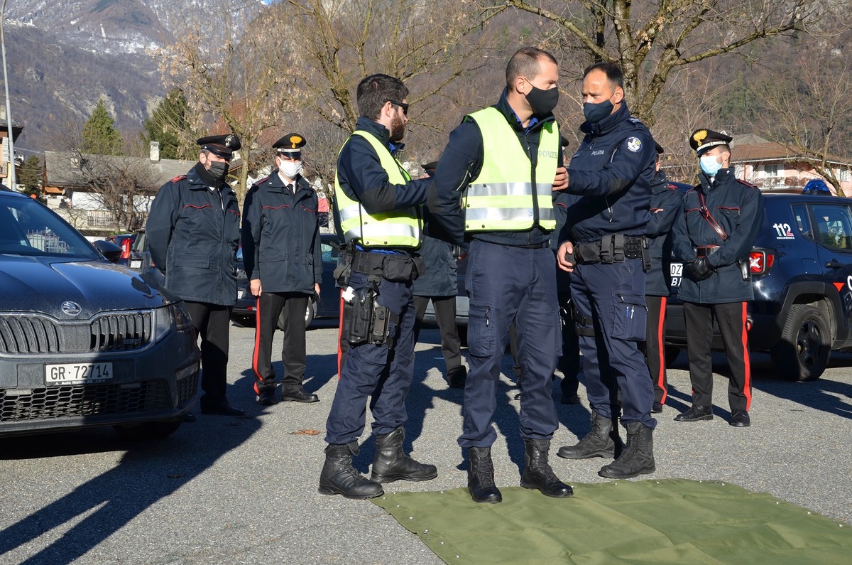 LA POLIZIA DI STATO ED I CITTADINI INSIEME PER LA SICUREZZA