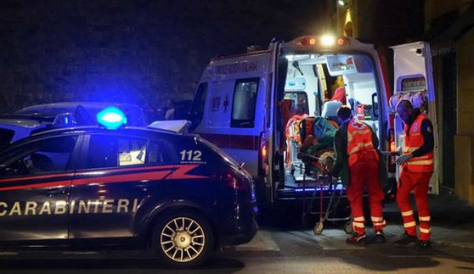 https://www.varesenoi.it/fileadmin/archivio/varesenoi/2024/12/carabinieri-ambulanza_01.jpg