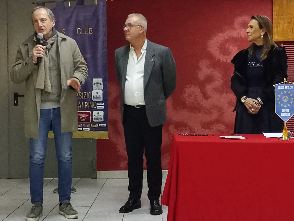 https://www.varesenoi.it/fileadmin/archivio/varesenoi/2025/01/premiazione_presepiIMG_20250119_145213_SR.jpg