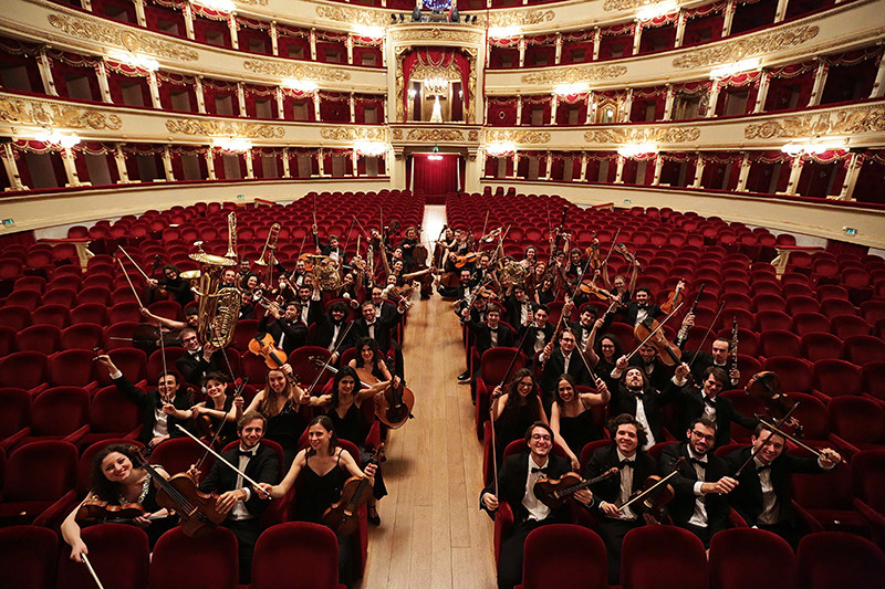 https://www.varesenoi.it/fileadmin/archivio/varesenoi/amici_della_mascherina/Orchestra_dell_Accademia_Teatro_alla_Scala.JPG