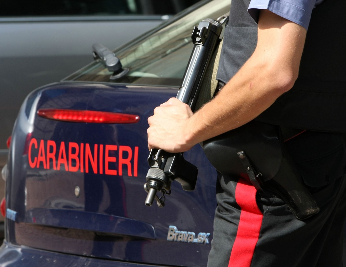 https://www.varesenoi.it/fileadmin/archivio/varesenoi/amici_della_mascherina/carabinieri_varese_generica__19_.JPG