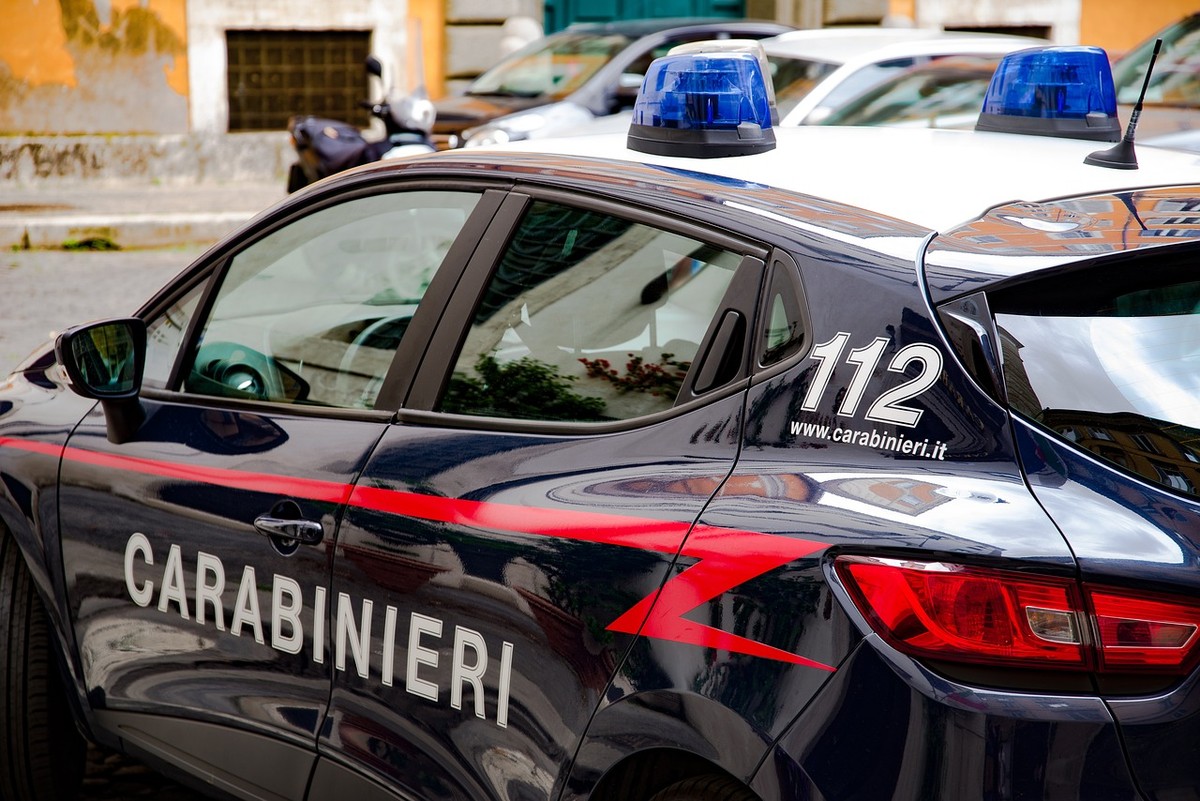 https://www.varesenoi.it/fileadmin/archivio/varesenoi/varese/Carabinieri_pattugliagenerica__03.jpg