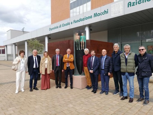 &quot;Vite sospese&quot; di Paolo Borghi donata agli ospedali dalla Fondazione Il Circolo Della Bontà