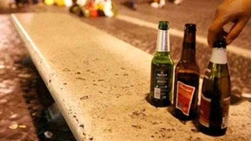 Alcolici di notte, la stretta del Comune di Varese: consumo vietato in strada tutto l'anno