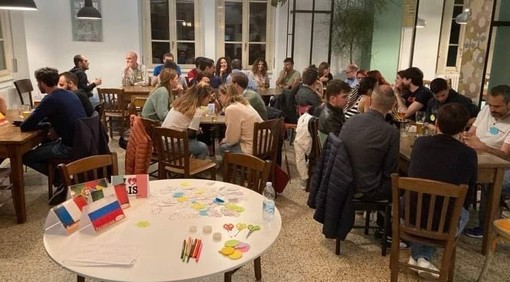 Language Nights al TuMiTurbi in via De Cristoforis, tutti i martedì sera