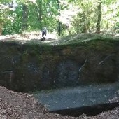 Il masso erratico di Orino (foto da La Varese Nascosta)