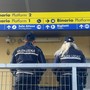 Controlli della polizia locale alla stazione di Arcisate: identificate 40 persone