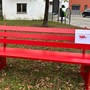 La panchina rossa inaugurata a Brebbia