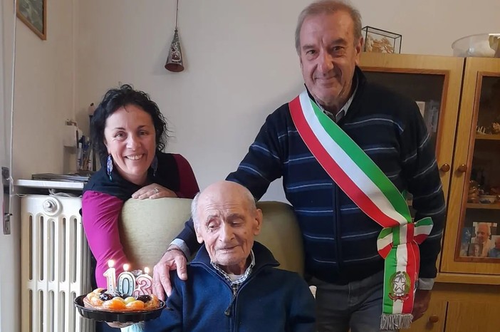 Cirillo Casotto ha compiuto 103 anni (foto dalla pagina Facebook del Comune di Brebbia)