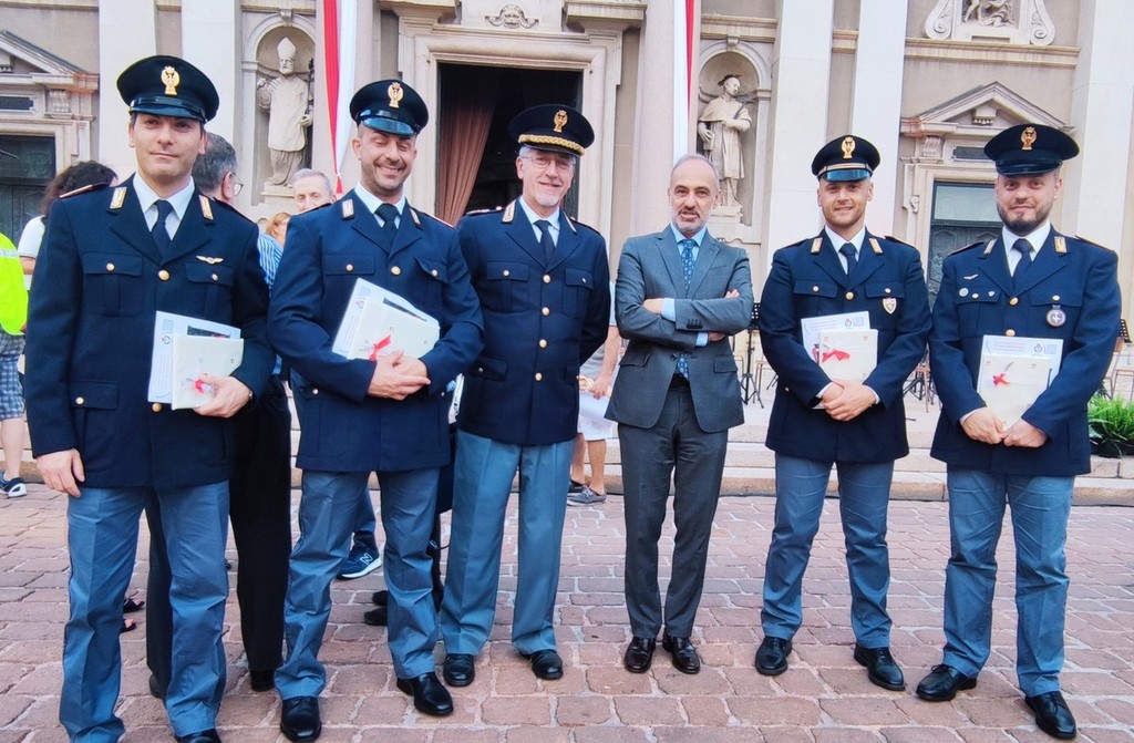 Napoli. Colli Aminei, blitz nello studio di un tatuatore. Scoperto dai  carabinieri inchiostro scaduto nocivo alla salute - Positanonews