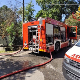 A fuoco un'abitazione a Bisuschio, leggermente ustionata una persona