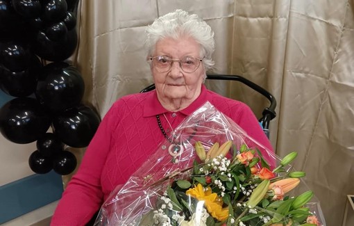 I saggi e splendidi 101 anni di Giorgetta Fochi festeggiati a Cuveglio: «Ai giovani dico divertitevi, ma non perdetevi per strada»