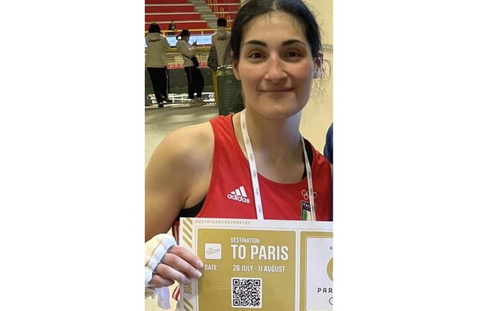 Angela Carini con il pass per Parigi ottenuto a Busto