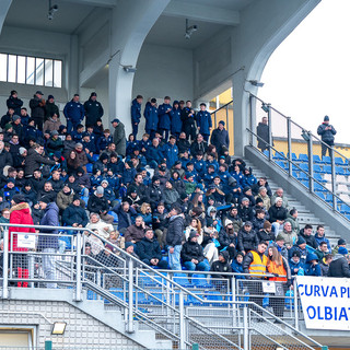 Centinaia di cuori nerazzurri ieri erano presenti a Seregno per sostenere la Solbia nella finale lombarda di Coppa Italia Eccellenza (foto Galbiati)