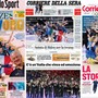 Alcune delle prime pagine con cui l'Italia celebra oggi le ragazze del volley campionesse olimpiche