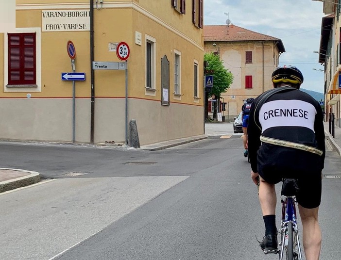 Divise e bici d'altri tempi alla ciclostorica organizzata dalla S.C. Crennese (la rendonnée del 29 settembre è, invece, aperta a tutti i generi di biciclette)