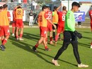 Enzo Cassano, portiere biancorosso, esce dal campo dopo il 2-2 contro l'Rg Ticino (foto Ezio Macchi)