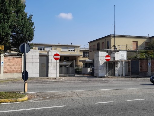 L'uscita dell'ex deposito dell'aeronautica, a Gallarate