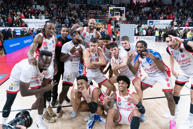 Varese sorride dopo la vittoria contro Treviso (foto di Fabio Averna)