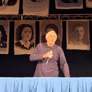 Don Ciotti sul palco del Teatro Manzoni