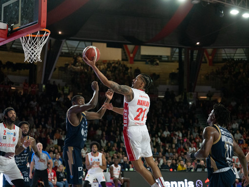 Willie Cauley-Stein e Scott Ulaneo - Foto di Fabio Averna