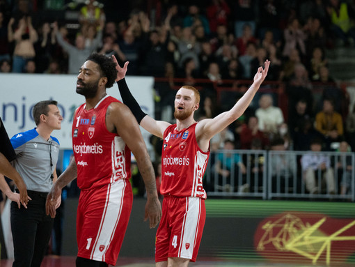 James Young in campo alla Itelyum Arena (foto Fabio Averna)