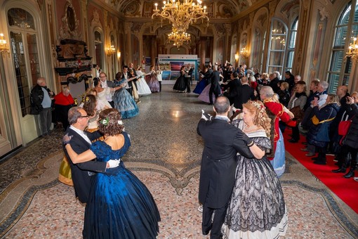 Torna il Gran Ballo di Natale al Salone Estense