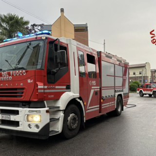 Fiamme in cantina, a Fagnano Olona arrivano i vigili del fuoco