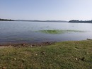 Uno scorcio del lago di Varese dal lungolago di Gavirate