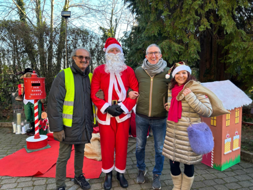 L'albero, i mercatini e Babbo Natale danno inizio alle festività a Gazzada Schianno