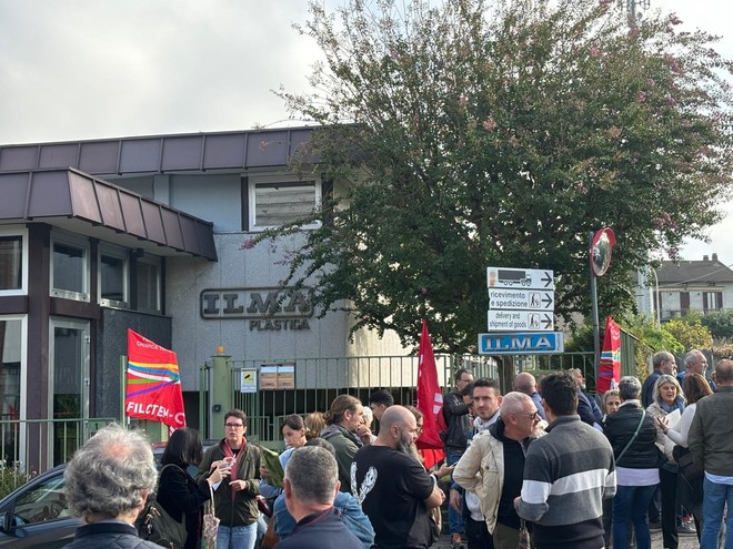 Uno dei presidi di protesta organizzato dal sindacato e dai lavoratori della Ilma Plastica