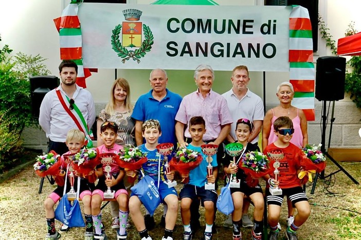 Ciclismo, sport e festa a Sangiano con il Memorial Sandro Gianoli