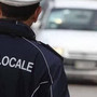 Luino, minorenne ruba abbigliamento in un negozio del centro: preso dalla polizia locale