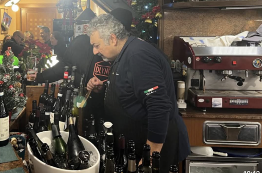 Sesto Calende, chiude la storica enoteca Holly Drink: «E' stato un punto di riferimento per generazioni di sestesi»