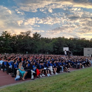 VIDEO e FOTO - Destinazione sogni: festa grande per i diplomati dell’Ite Tosi