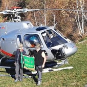 Il trasporto in elicottero per la festa di San Martino e l'appello per il futuro di Monteviasco