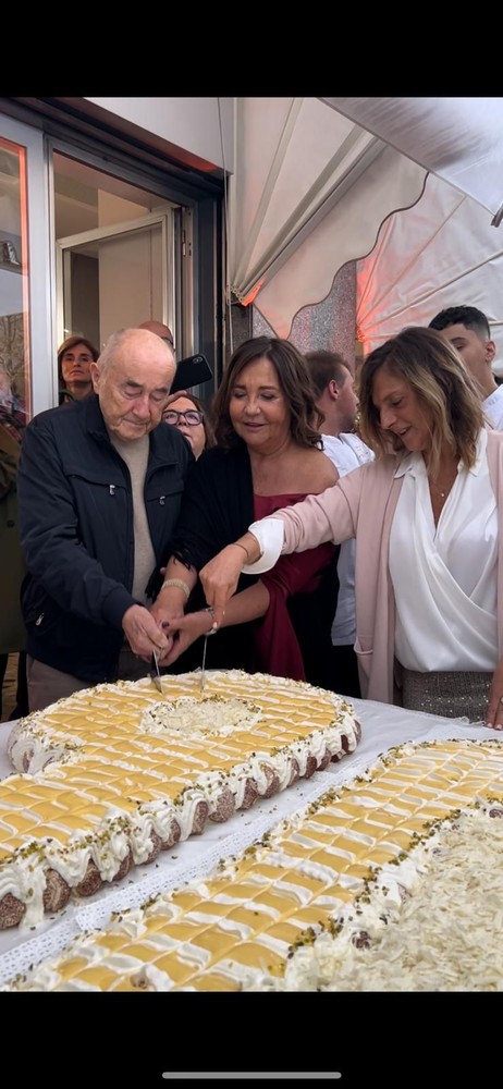 Grande festa per i 90 anni della Pasticceria Bianchi