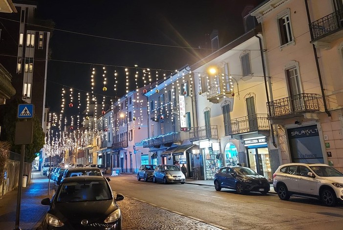 Uno scorcio di via Labiena a Laveno