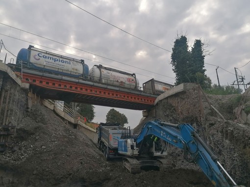 (foto del cantiere Alptransit di Laveno pubblicata da Franco Baldi su Facebook)