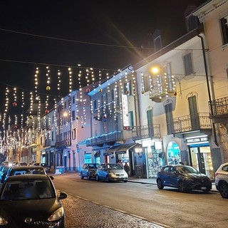 Uno scorcio di via Labiena a Laveno