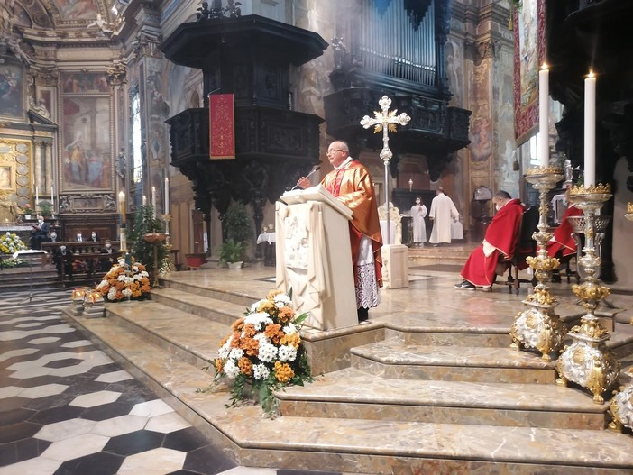 “La passione” nella basilica di San Vittore per il saluto a monsignor Luigi Panighetti