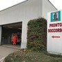 Il motociclista è stato elitrasportato al pronto soccorso dell'ospedale di Circolo di Varese