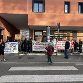 All'istituto Falcone di Gallarate il collettivo “Presidio del bosco” si schiera contro la “Settimana della sicurezza”. Denuncia per il sindaco Cassani