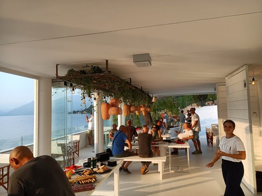 Il nuovo bar ristorante Resca di Porto Valtravaglia e Brezzo di Bedero (foto dalla pagina Facebook di Daniele Vecchio)