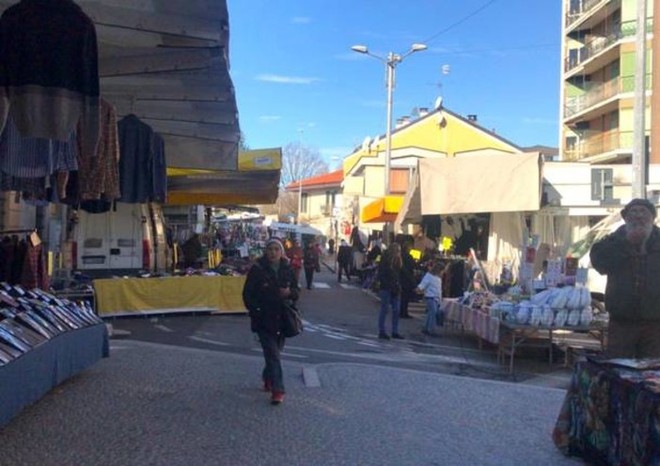 Da domani il mercato settimanale di Sesto Calende torna in centro città