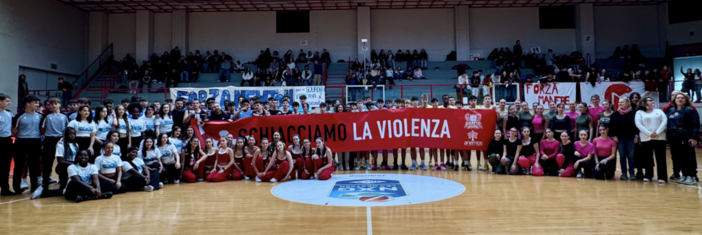 Isybank Varese School Cup - Via alle danze, Manfredini sul pezzo