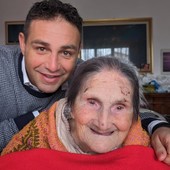 Samuele Astuti con nonna Vittoria