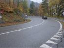 Cerchi in curva per evitare incidenti: nuova segnaletica sperimentale in Svizzera